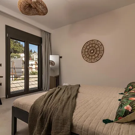 Tatil Evi Alavastros Center