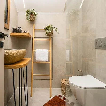 Alavastros Center Tatil Evi